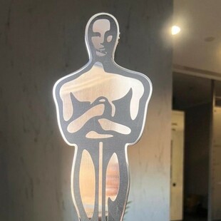 ΣΟΝ ΠΕΝ ΟΣΚΑΡ ΟΥΚΡΑΝΙΑ