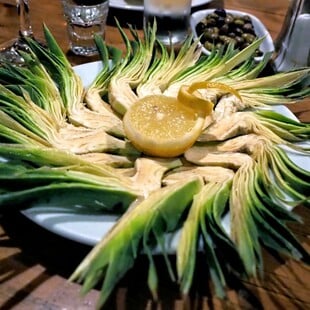 Η ρακή αγαπά τις τρυφερές καρδιές των κήπων