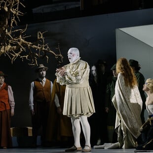 Μπήκαμε στις πρόβες της «Άννα Μπολένα» στην Εθνική Λυρική Σκηνή 