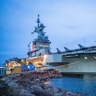 ΣΑΡΛ ΝΤΕ ΓΚΩΛ ΑΕΡΟΠΛΑΝΟΦΟΡΟ ΓΑΛΛΙΑ ΕΦΑΡΜΟΓΗ ΤΡΕΞΙΜΟ