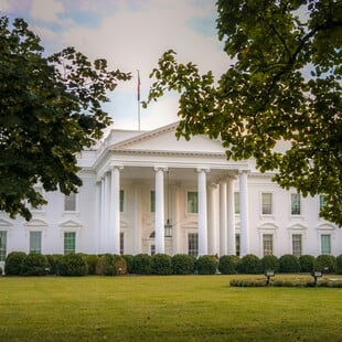 ΧΡΙΣΤΟΦΟΡΟΣ ΚΟΛΟΜΒΟΣ ΑΓΑΛΜΑ ΝΤΟΝΑΛΝΤ ΤΡΑΜΠ ΛΕΥΚΟΣ ΟΙΚΟΣ