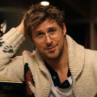 Μια σφουγγαρίστρα με γυαλιά έγινε η πιο απρόσμενη παρτενέρ του Ryan Gosling