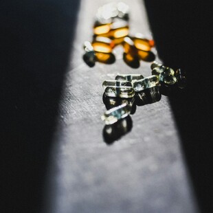 Βιταμίνες D και Β12: Το πιο σύχνο λάθος που κάνουν με τα συμπληρώματα