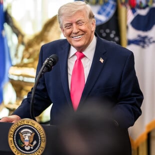 ΝΤΟΝΑΛΝΤ ΤΡΑΜΠ ΕΛΛΑΔΑ 25Η ΜΑΡΤΙΟΥ