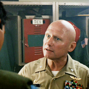TOP GUN BACK TO THE FUTURE ΗΘΟΠΟΙΟΣ ΤΖΕΙΜΣ ΤΟΛΚΑΝ