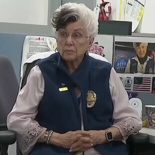 ΜΠΡΟΥΣ ΓΟΥΙΛΙΣ ΜΗΤΕΡΑ ΕΘΕΛΟΝΤΙΣΜΟΣ ΑΣΤΥΝΟΜΙΑ ΛΟΣ ΑΝΤΖΕΛΕΣ