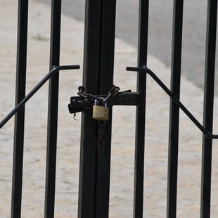 ΚΛΕΙΣΤΑ ΣΧΟΛΕΙΑ ΤΗΛΕΚΠΑΙΔΕΥΣΗ ΚΑΚΟΚΑΙΡΙΑ