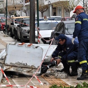 ΚΟΡΙΝΘΟΣ ΝΕΚΡΗ ΠΤΩΣΗ ΜΠΑΛΚΟΝΙΟΥ
