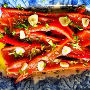 Η Μεγάλη Εβδομάδα του πιο λιτού τραπεζιού