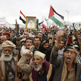 Μεσάνυχτα στα στενά του Ορμούζ 