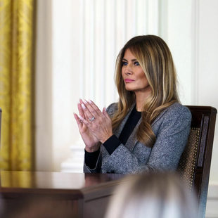 ΜΕΛΑΝΙΑ ΤΡΑΜΠ ΕΠΣΤΑΙΝ