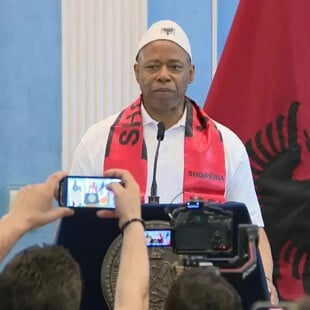 ΕΡΙΚ ΑΝΤΑΜΣ ΑΛΒΑΝΙΑ ΔΗΜΑΡΧΟΣ 