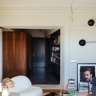 Ένα σπίτι που κάνει την απλότητα τέχνη 