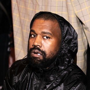 Ο Κάνιε Γουέστ παγώνει τη συναυλία του στη Μασσαλία εν μέσω αντιδράσεων