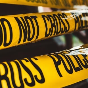 ΗΠΑ ΠΑΠΑΣ ΑΔΕΡΦΟΣ ΑΠΕΙΛΗ ΒΟΜΒΑ ΣΠΙΤΙ