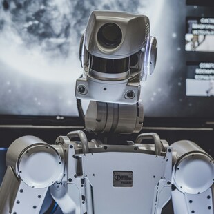 ΡΟΜΠΟΤ ΤΕΧΝΗΤΗ ΝΟΗΜΟΣΥΝΗ 