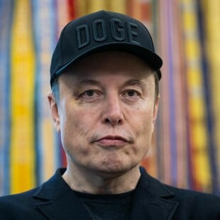 ΓΑΛΛΙΑ ΕΛΟΝ ΜΑΣΚ X GROK