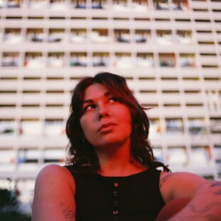 SMUT x Ina Kacz x RED ROOMS x PÉTAL