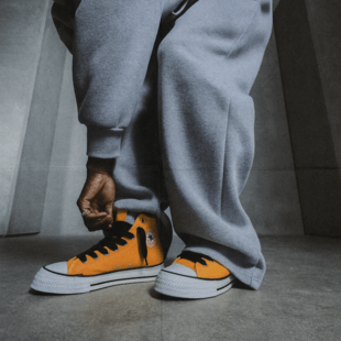 Το Converse Chuck Taylor Throwback φέρνει ένα κομμάτι ιστορίας στο σύγχρονο στυλ