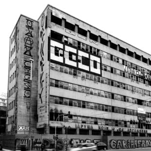 10 κτίρια της Αθήνας που αξίζουν μια δεύτερη ευκαιρία