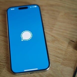 ΡΩΣΙΑ ΓΕΡΜΑΝΙΑ ΚΥΒΕΡΝΟΕΠΙΘΕΣΕΙΣ SIGNAL