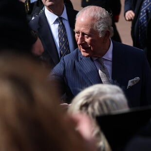 ΒΑΣΙΛΙΑΣ ΚΑΡΟΛΟΣ ΕΠΙΣΚΕΨΗ ΗΠΑ ΝΤΟΝΑΛΝΤ ΤΡΑΜΠ ΠΥΡΟΒΟΛΙΣΜΟΙ