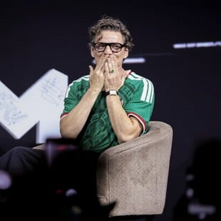 Ο Πέδρο Πασκάλ λύγισε στη σκηνή: «Στο σινεμά πήγαινα πάντα με την οικογένειά μου»