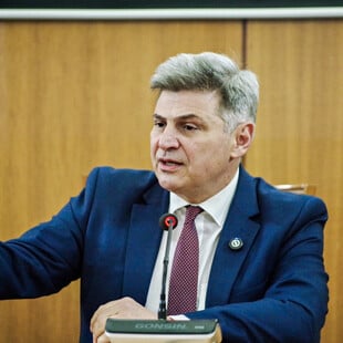 ΠΑΣΟΚ ΝΙΚΟΛΑΣ ΦΑΡΑΝΤΟΥΡΗΣ 