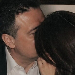 ΑΔΩΝΙΣ ΓΕΩΡΓΙΑΔΗΣ ΦΩΤΟ ΓΥΝΑΙΚΑ