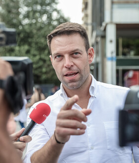 Απάντηση Ρωαμανού (ΝΔ) στη νέα ανάρτηση Κασσελάκη περί «στήριξης» στον Μπέο