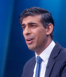 Δημοσκόπηση στη Βρετανία: Λάθος η ακύρωση της συνάντησης Σούνακ- Μητσοτάκη για το 66%