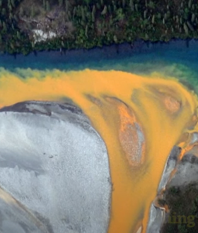 Ποτάμια της Αλάσκας γίνονται πορτοκαλί - Το λιώσιμο των πάγων προκαλεί την απελευθέρωση μετάλλων