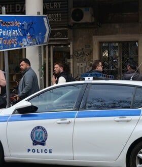 Ομόνοια: Άζωτο περιείχε η μπουκάλα του νεκρού τουρίστα στο Airbnb
