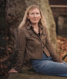 «Τροχιές»: Η Samantha Harvey κέρδισε πανάξια το Booker
