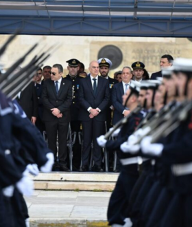Έρευνα από το ΓΕΝ για εθνικιστικά συνθήματα στην παρέλαση