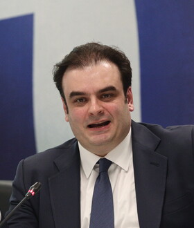 Εξειδίκευση μέτρων: Πώς θα λάβουν 250 ευρώ οι συνταξιούχοι και 800 ευρώ oι ενοικιαστές