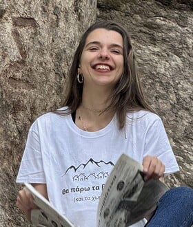 Η Φωτεινή γύρισε στο χωριό και έφτιαξε μια εφημερίδα από το μηδέν