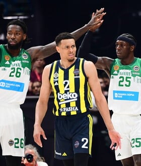 Live Φενέρμπαχτσε - Παναθηναϊκός: 53-48 (Γ' περίοδος)