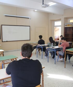 Πανελλήνιες 2025: Τα θέματα σε Λατινικά, Χημεία και Πληροφορική για τους μαθητές ΓΕΛ