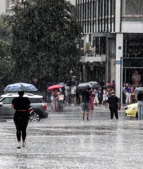 Καιρός: Έκτακτο δελτίο επιδείνωσης - Πού αναμένονται καταιγίδες και μπουρίνια