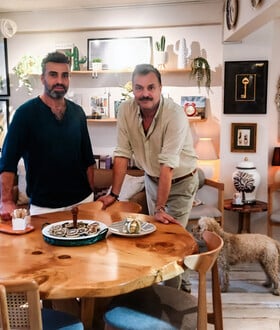 Ο Δημήτρης και ο Κερέμ κάνουν πράξη την ελληνοτουρκική φιλία