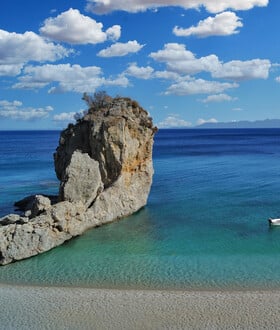 «Μπορεί να μην είναι ρόδινα τα πράγματα στην επαρχία, αλλά και πού είναι;»