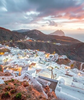 Φύση, άνεμος, πισίνα