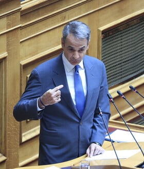 Μητσοτάκης: «Κλείνει η δίοδος από Λιβύη προς Ελλάδα» – Τρίμηνη αναστολή ασύλου και δύο κλειστά κέντρα στην Κρήτη