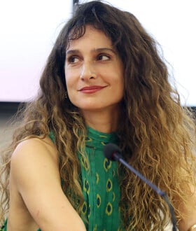 Μαρίνα Καλογήρου: «Πόσοι είναι οι παιδεραστές ανάμεσά μας;»