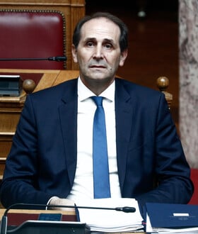 Απόστολος Βεσυρόπουλος: «Χωρίς απινιδωτή, ο "πολιτικός των απινιδωτών"», αναφέρει ο μη κερδοσκοπικός οργανισμός Kids Save Lives