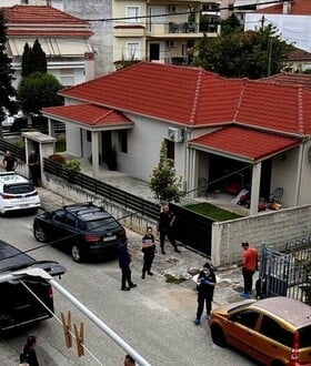 Τρίκαλα: Μητέρα και γιος βρέθηκαν νεκροί μέσα στο σπίτι τους