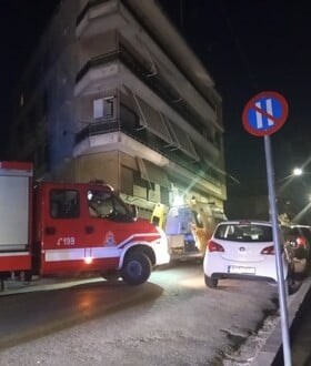 Αγρίνιο: Νεκρή γυναίκα που έπεσε από μπαλκόνι πολυκατοικίας στον 4ο όροφο