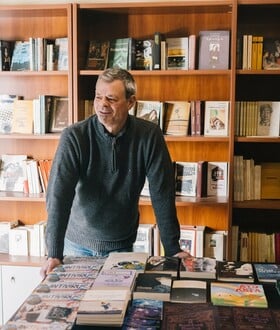 Κλείνει ο «Πολύχρωμος Πλανήτης», ο πρώτος ΛΟΑΤΚΙ+ εκδοτικός οίκος και βιβλιοπωλείο στην Ελλάδα