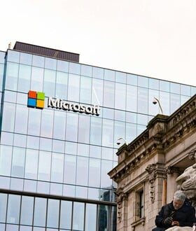 Η Microsoft μπλόκαρε τη χρήση της τεχνολογίας της από τον ισραηλινό στρατό για μαζική παρακολούθηση Παλαιστινίων